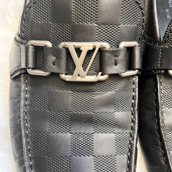 Mens Louis Vuitton loafers - Picture 7 of 9